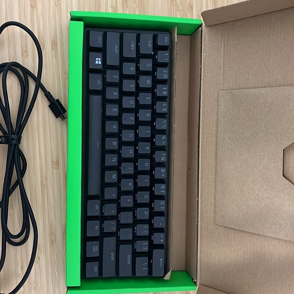 Razer HUNTSMAN mini 60% - Picture 3 of 4